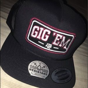 New Texas A&M Aggie “Gig Em” Cap